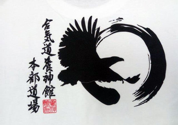 マーク入りTシャツ